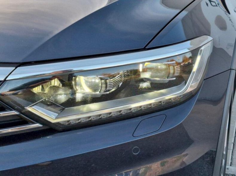 Volkswagen Passat - hlavní fotka