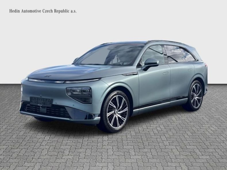 Xpeng G9 - hlavní foto