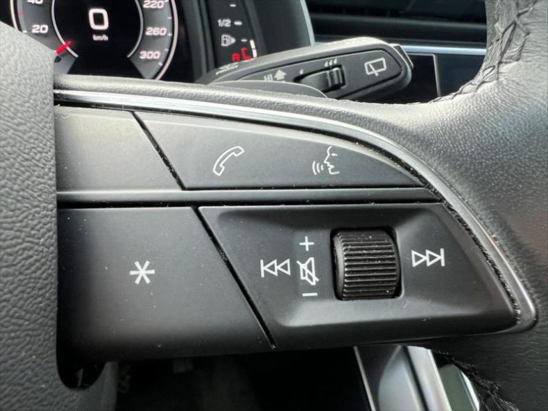 Audi Q7 - hlavní fotka