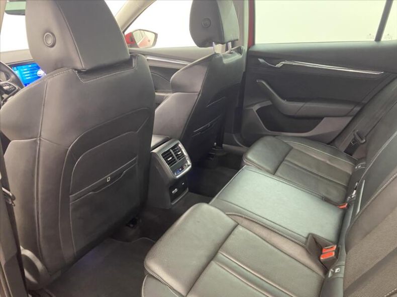 Škoda Octavia - hlavní fotka