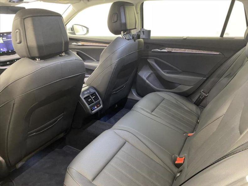 Škoda Superb - hlavní fotka