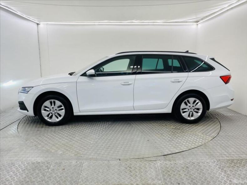 Škoda Octavia - hlavní fotka