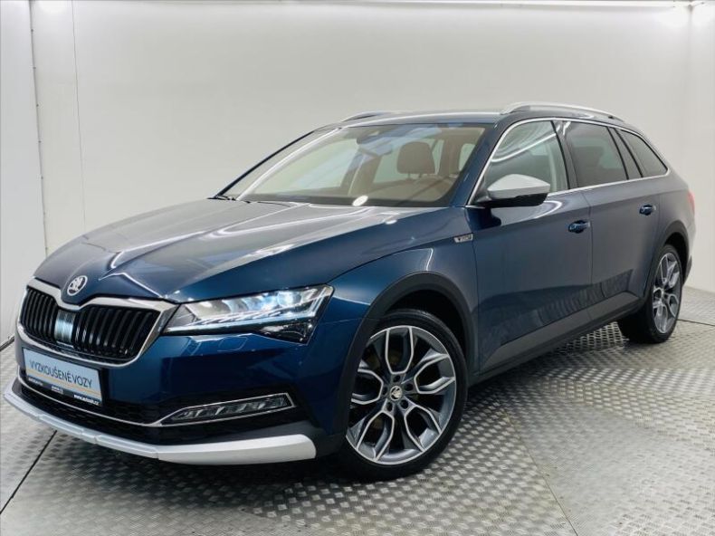 Škoda Superb - hlavní foto