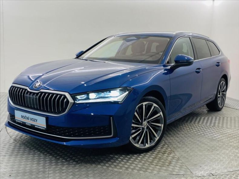 Škoda Superb - hlavní foto