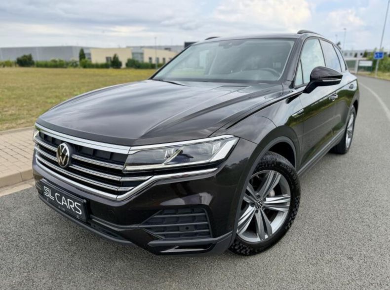Volkswagen Touareg - hlavní fotka