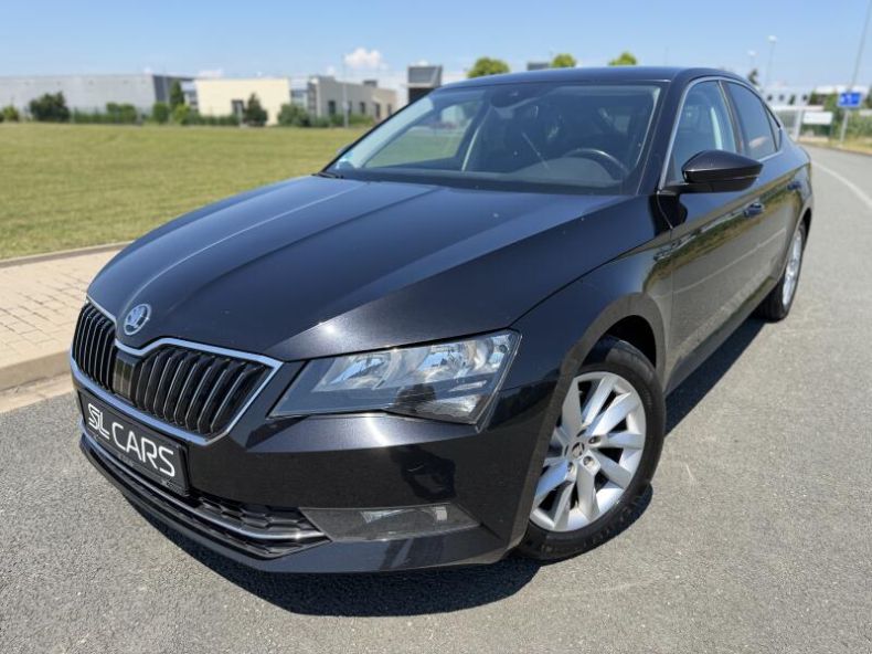 Škoda Superb - hlavní foto