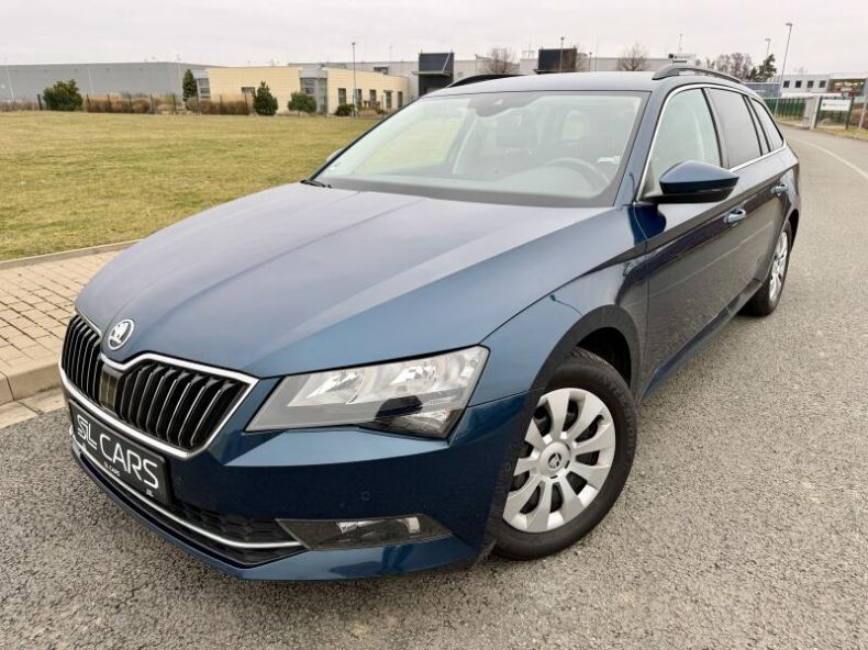 Škoda Superb - hlavní foto