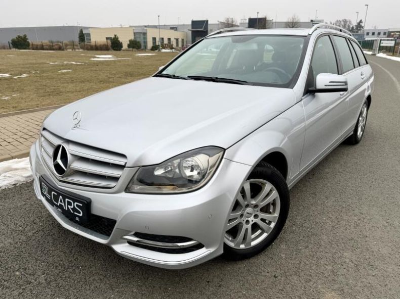 Mercedes Třída C - hlavní foto