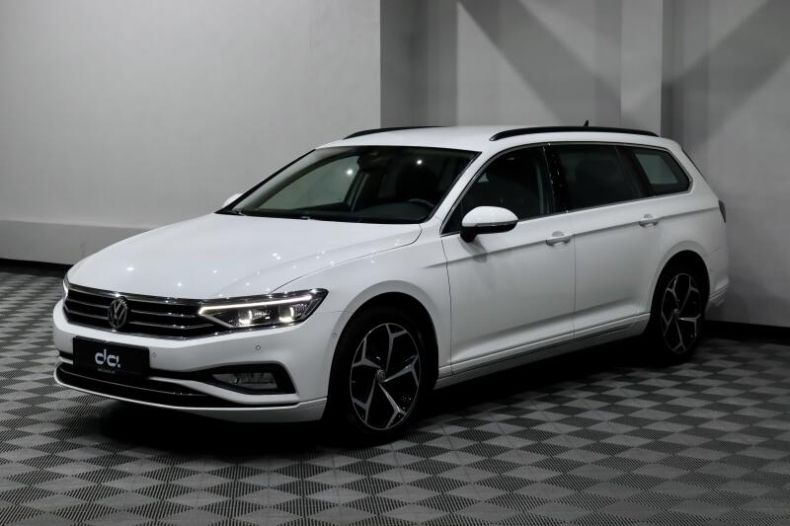 Volkswagen Passat - hlavní fotka inzerátu