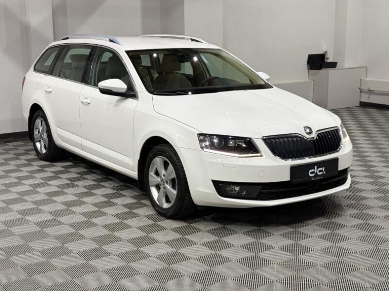 Škoda Octavia - hlavní fotka