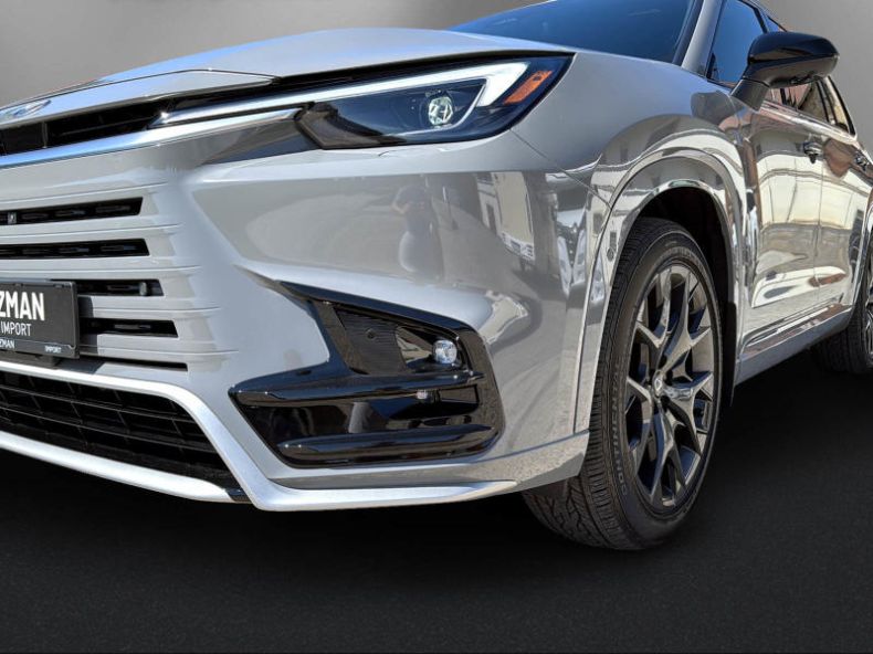 Lexus TX 500h - hlavní fotka