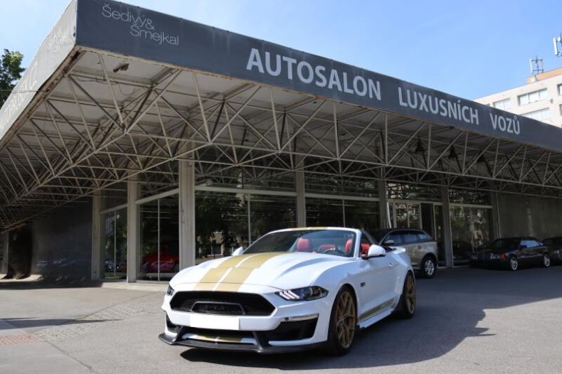 Ford Mustang - hlavní foto