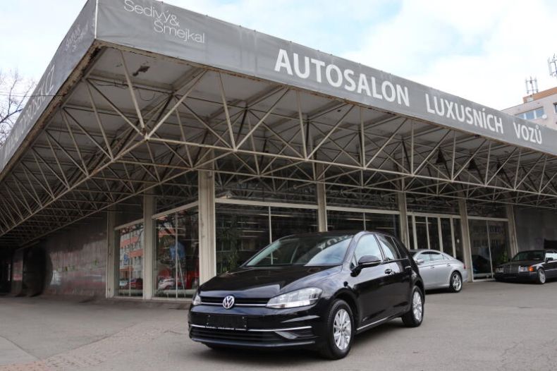 Volkswagen Golf - hlavní foto