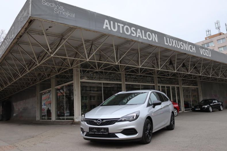 Opel Astra - hlavní foto