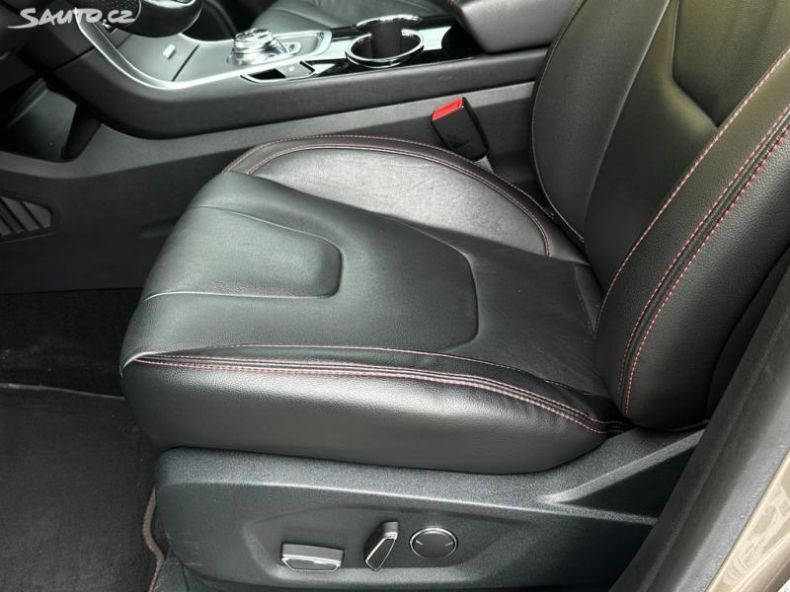 Ford S-MAX - hlavní fotka