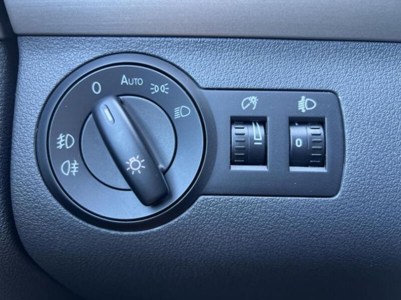 Volkswagen Touran - hlavní fotka