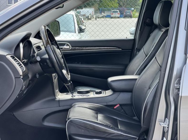 Jeep Grand Cherokee - hlavní fotka