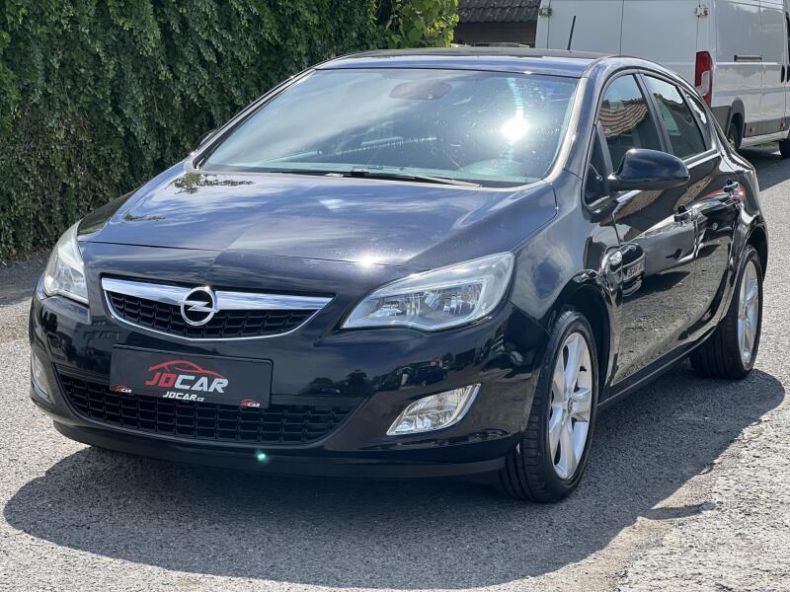 Opel Astra - hlavní fotka inzerátu