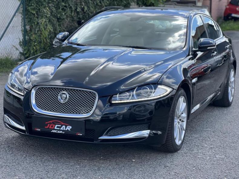 Jaguar XF - hlavní foto
