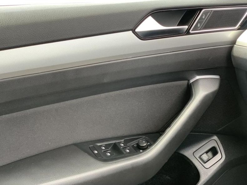 Volkswagen Passat - hlavní fotka