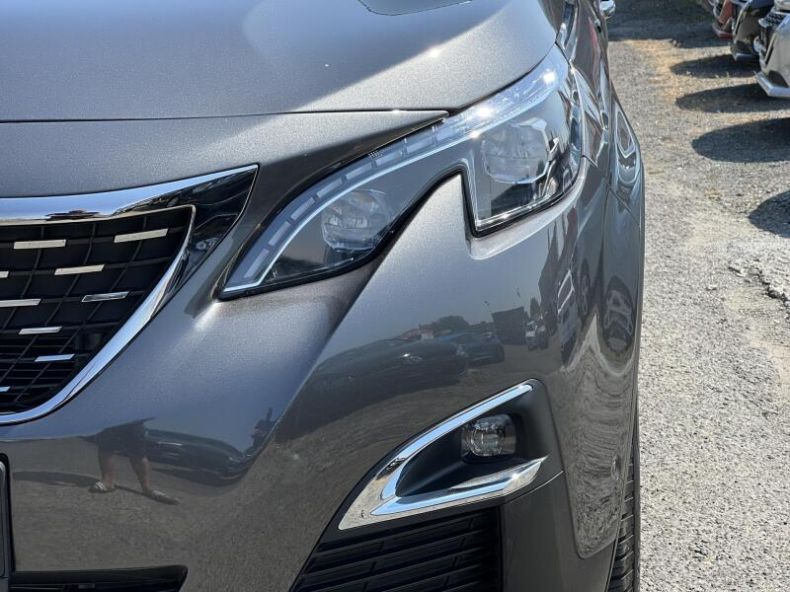 Peugeot 3008 - hlavní fotka