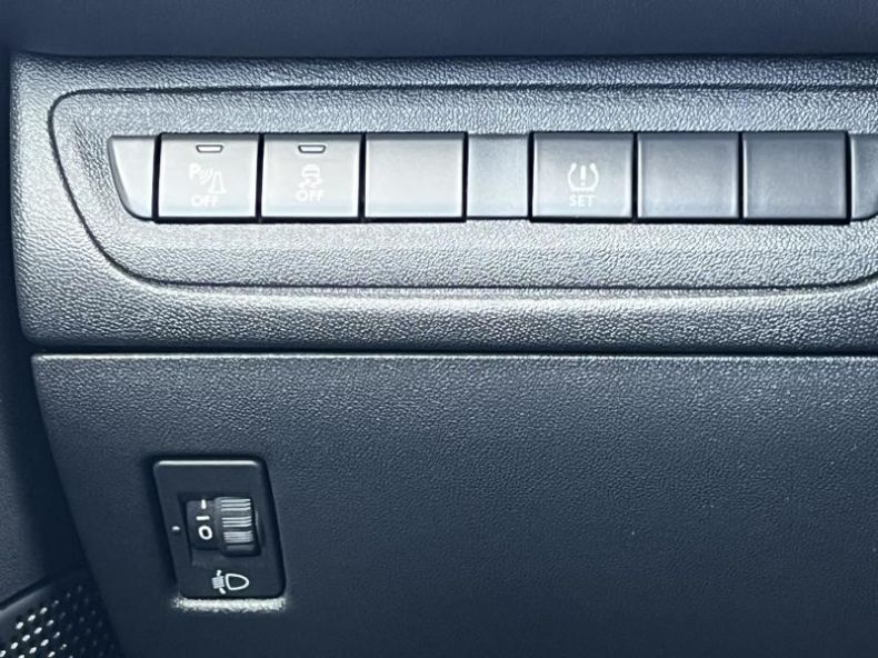 Peugeot 208 - hlavní fotka