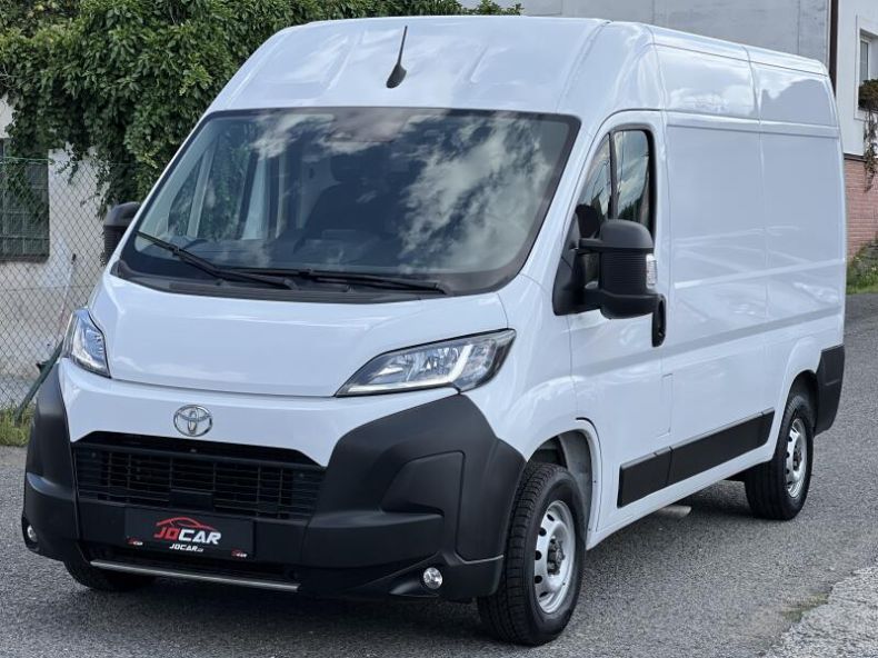 Toyota Proace Max - hlavní fotka