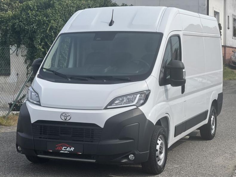 Toyota Proace Max - hlavní fotka