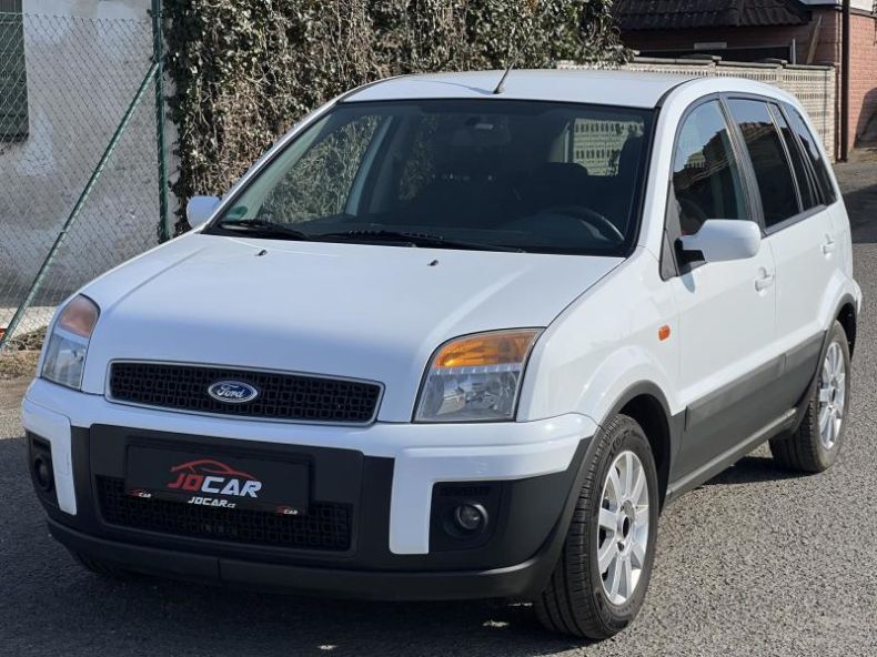 Ford Fusion - hlavní foto