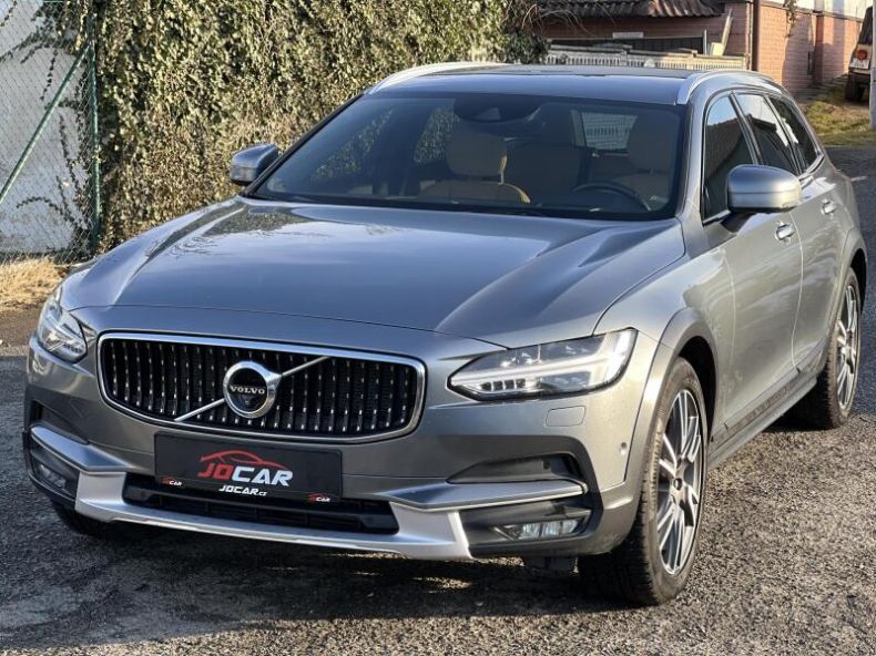 Volvo V90 - hlavní foto