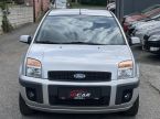 Ford Fusion - fotka číslo 1