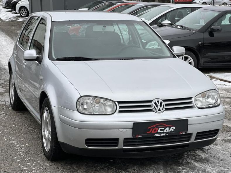 Volkswagen Golf - hlavní fotka