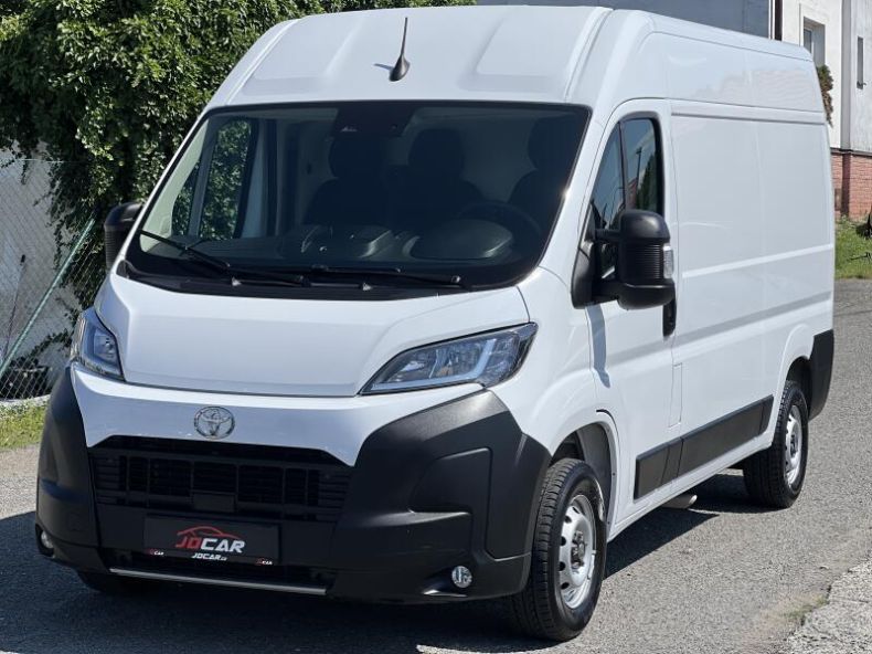 Toyota Proace Max - hlavní fotka
