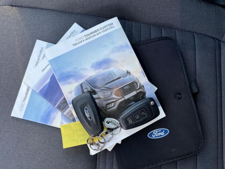Ford Tourneo - hlavní fotka