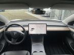 Tesla Model 3 - fotka číslo 10
