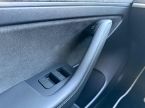 Tesla Model 3 - fotka číslo 29