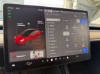 Tesla Model 3 - fotka číslo 17