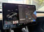 Tesla Model 3 - fotka číslo 21
