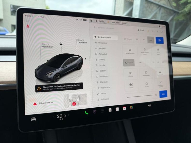 Tesla Model 3 - hlavní fotka