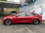 Tesla Model 3 - fotka číslo 4