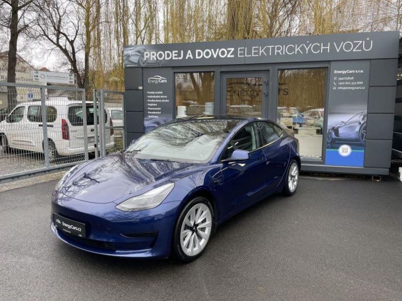 Tesla Model 3 - hlavní fotka inzerátu