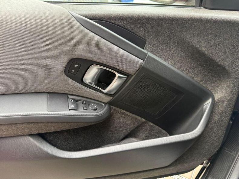 BMW i3 - hlavní fotka