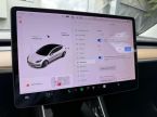 Tesla Model 3 - fotka číslo 22