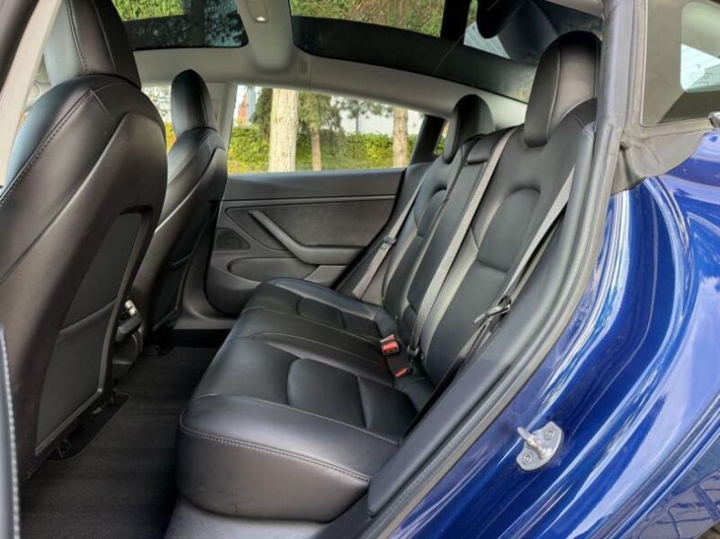 Tesla Model 3 - hlavní fotka