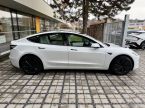 Tesla Model 3 - fotka číslo 31
