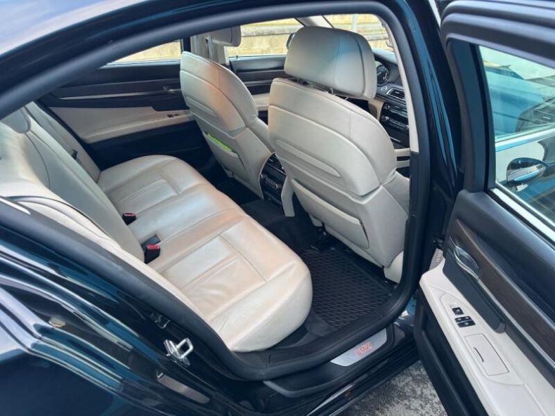 BMW Řada 7 - hlavní fotka