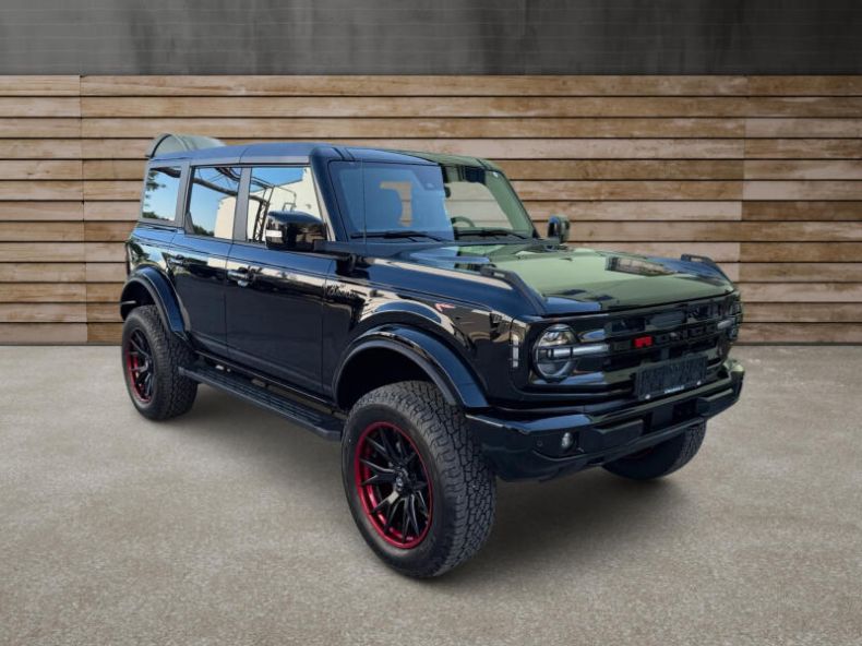 Ford Bronco - hlavní fotka