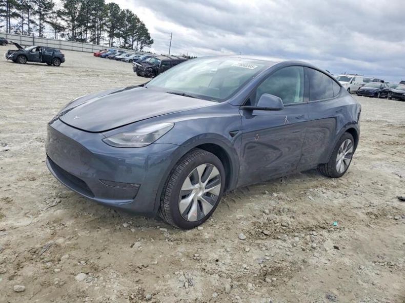 Tesla Model Y - hlavní fotka inzerátu