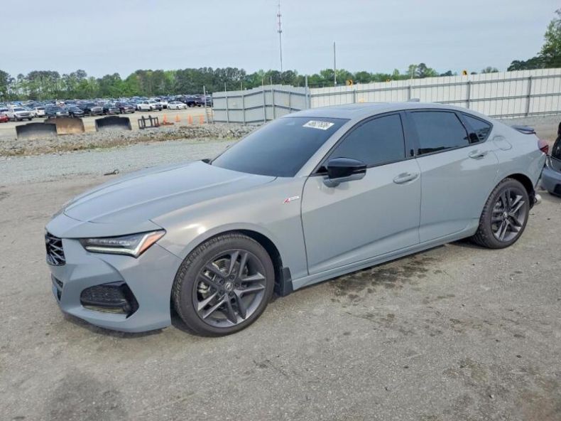 Acura TL - hlavní foto