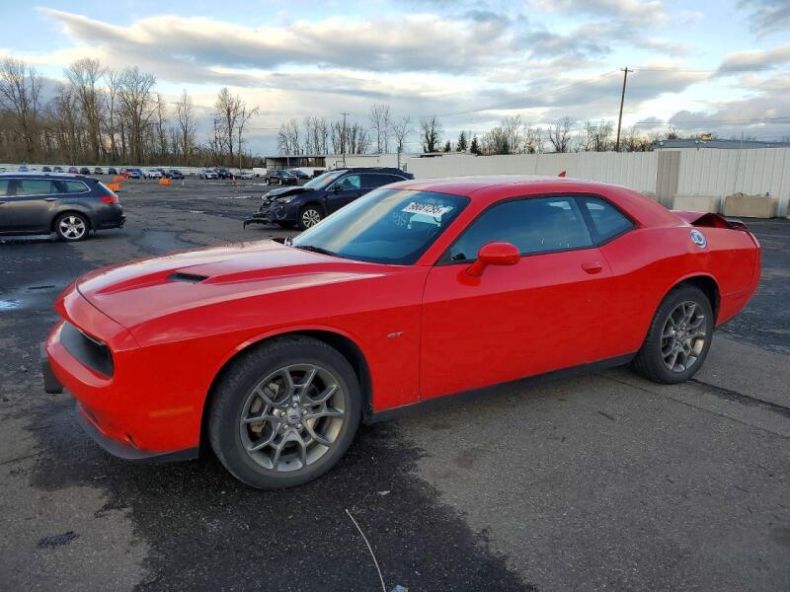 Dodge Challenger - hlavní foto